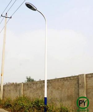 農村裝led路燈便宜還是太陽能路燈省錢