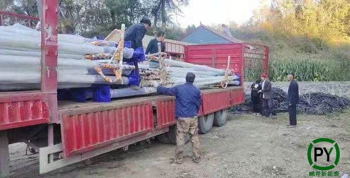 保定6米太陽能路燈順平安裝現場