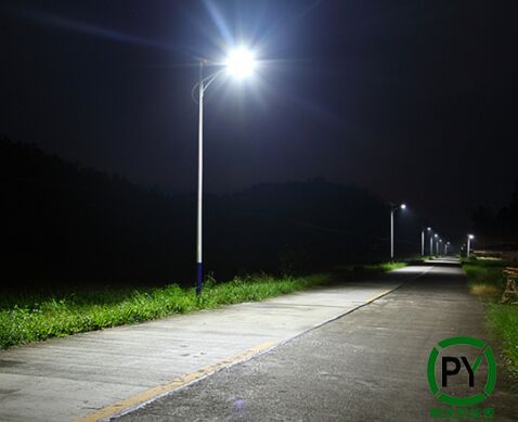 太陽能led路燈越來越不亮是怎么回事