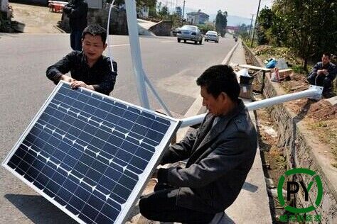 5米太陽能路燈安裝