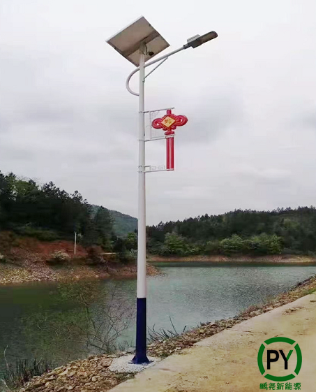 路燈發光中國結